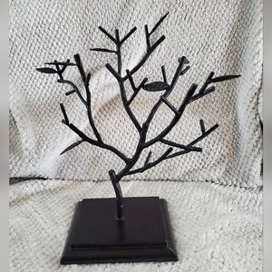 Black Metal Jewelry Tree Stand With 9 Leaf Accents